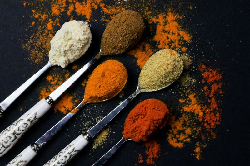 beginners guide to using spices and herbs 6 scaled