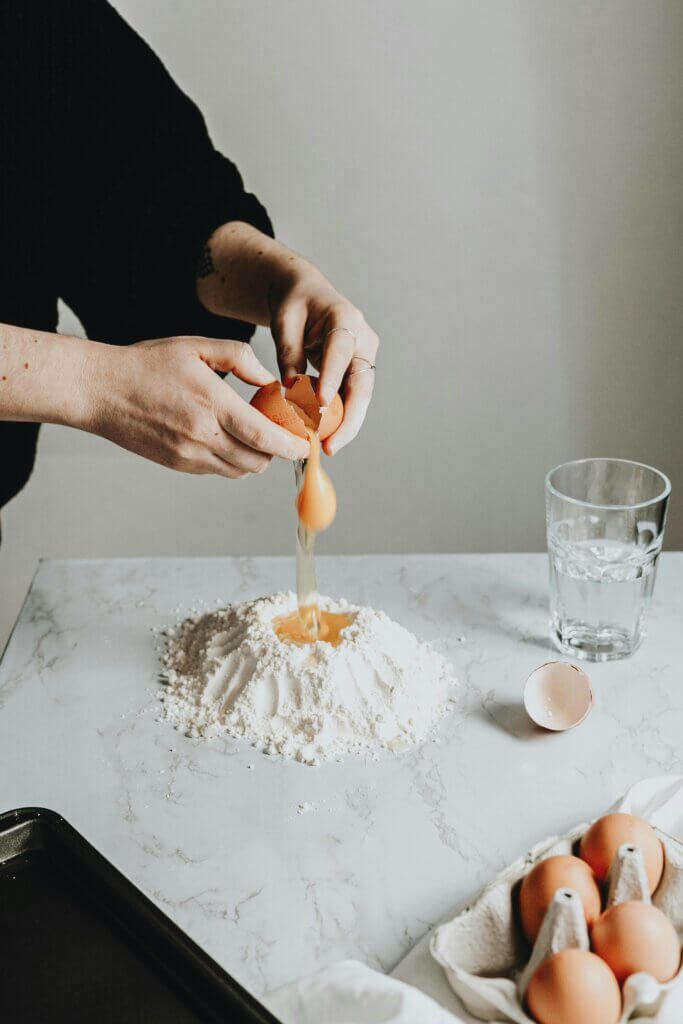 Most Popular Kitchen Hacks For Separating Egg Yolks And Whites